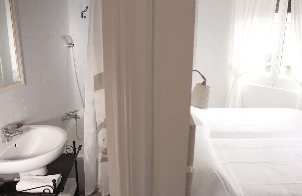 Hostal Monjes Peregrinos Burgo Quarto foto